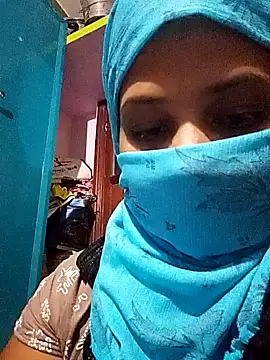 TAMI KAYAL online show from October 22, 2025, 5:45 pm