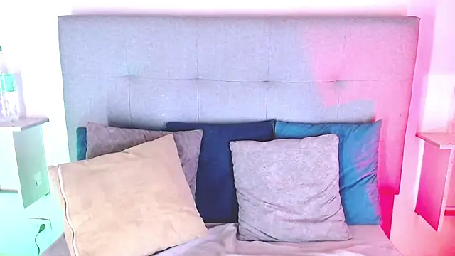 Billie Turner  online show from October 10, 2025, 4:22 am