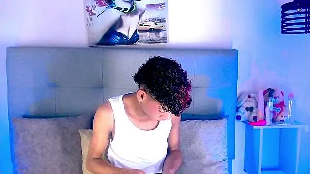 Billie Turner  online show from October 18, 2025, 4:59 am