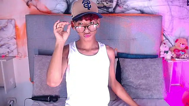 Billie Turner  online show from October 23, 2025, 4:23 am