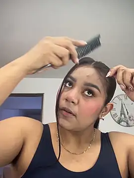 Snapshot of SienaWild chatting on October 6, 2025, 3:04 am SienaWild online show from October 6, 2025, 3:04 am