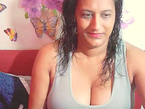 Snapshot of Indiansexyboobs18 chatting on September 23, 2025, 8:50 am Indiansexyboobs18 online show from September 23, 2025, 8:50 am