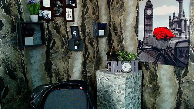 Snapshot of EmmaCat_ chatting on October 9, 2025, 5:05 am EmmaCat  online show from October 9, 2025, 5:05 am