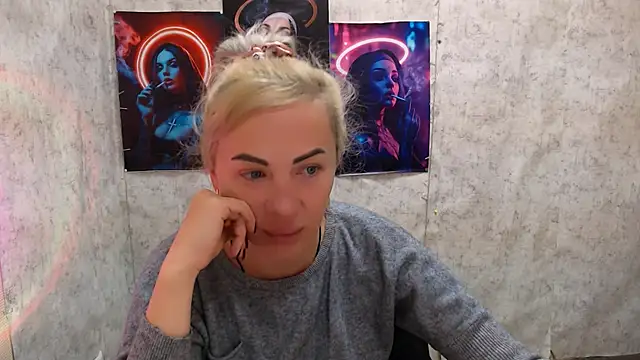 Snapshot of EmmaCat_ chatting on October 21, 2025, 3:51 am EmmaCat  online show from October 21, 2025, 3:51 am