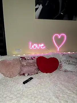 Snapshot of adelabby9 chatting on September 27, 2025, 2:00 pm adelabby9 online show from September 27, 2025, 2:00 pm