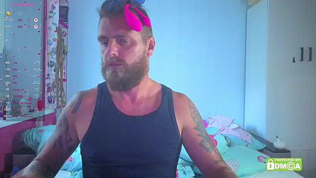  wayan  online show from October 14, 2025, 12:17 pm