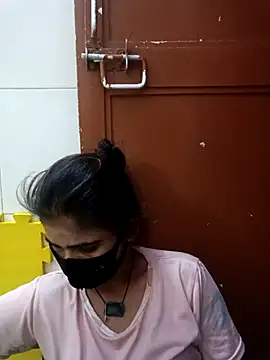 Arti  online show from September 26, 2025, 9:30 pm