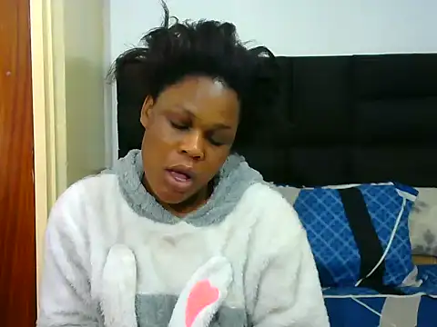 BlondieBitch online show from July 28, 2026, 4:41 am