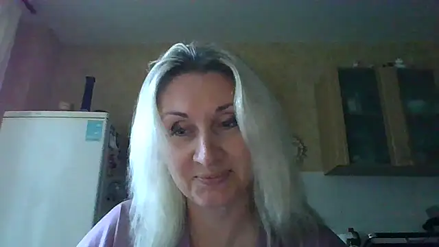 Tovelyn online show from September 30, 2025, 9:47 am