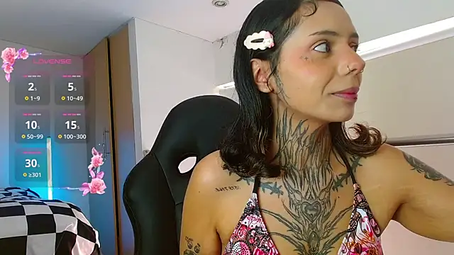 KoraRousee online show from December 18, 2025, 2:45 pm