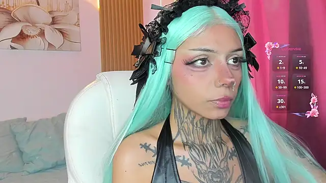 KoraRousee online show from June 18, 2026, 7:07 pm
