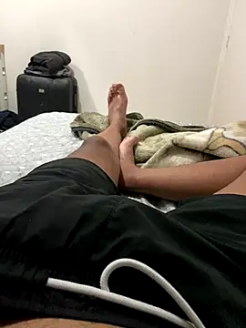 Snapshot of Morenolatino881 chatting on October 9, 2025, 12:08 am Morenolatino881 online show from October 9, 2025, 12:08 am