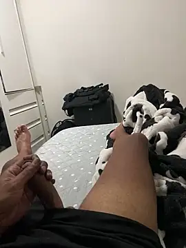 Snapshot of Morenolatino881 chatting on December 2, 2025, 11:00 pm Morenolatino881 online show from December 2, 2025, 11:00 pm