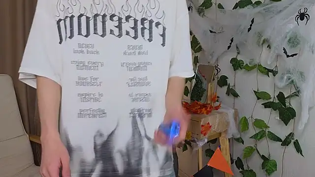 va1ora online show from October 29, 2025, 12:29 pm