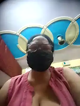 Snapshot of thehotlady chatting on March 27, 2026, 5:35 am thehotlady online show from March 27, 2026, 5:35 am
