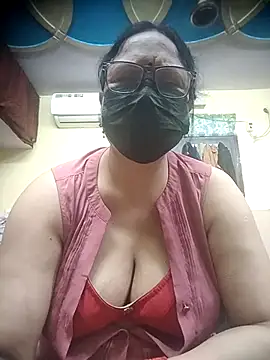 Snapshot of thehotlady chatting on April 7, 2026, 2:56 am thehotlady online show from April 7, 2026, 2:56 am