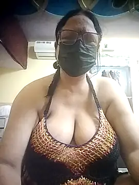 Snapshot of thehotlady chatting on April 22, 2026, 3:31 am thehotlady online show from April 22, 2026, 3:31 am