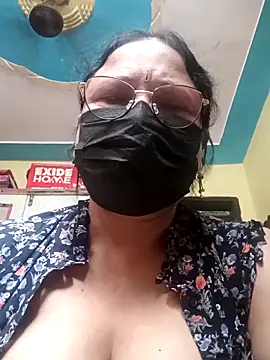thehotlady online show from June 22, 2026, 3:19 am