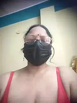 thehotlady online show from June 27, 2026, 3:55 am