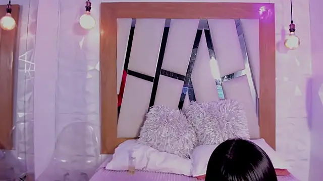 Mila Star7 online show from October 1, 2025, 2:50 am