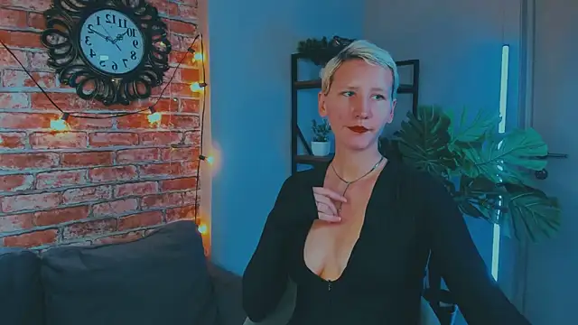 Kim Waite online show from October 2, 2025, 12:12 pm