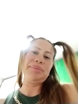 Snapshot of LaraCaliente chatting on September 27, 2025, 9:53 pm LaraCaliente online show from September 27, 2025, 9:53 pm