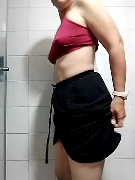 Snapshot of LaraCaliente chatting on September 29, 2025, 9:14 am LaraCaliente online show from September 29, 2025, 9:14 am