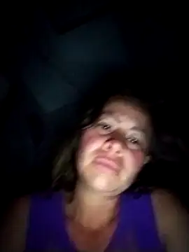 Snapshot of LaraCaliente chatting on October 22, 2025, 6:02 am LaraCaliente online show from October 22, 2025, 6:02 am