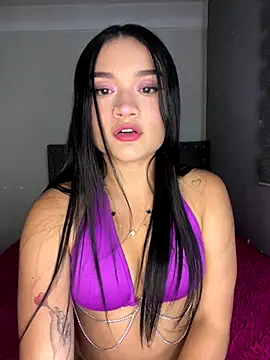 Snapshot of Alanasole chatting on October 1, 2025, 2:06 am Alanasole online show from October 1, 2025, 2:06 am