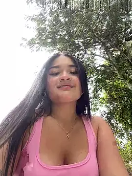 Snapshot of Alanasole chatting on October 19, 2025, 6:52 pm Alanasole online show from October 19, 2025, 6:52 pm