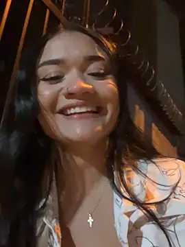 Snapshot of Alanasole chatting on October 22, 2025, 3:29 am Alanasole online show from October 22, 2025, 3:29 am