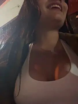 Snapshot of Alanasole chatting on November 1, 2025, 2:46 am Alanasole online show from November 1, 2025, 2:46 am