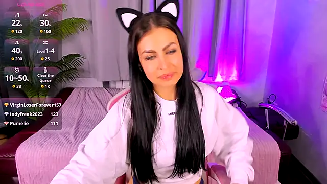 Snapshot of KatrinaBlaze chatting on September 28, 2025, 9:09 pm KatrinaBlaze online show from September 28, 2025, 9:09 pm