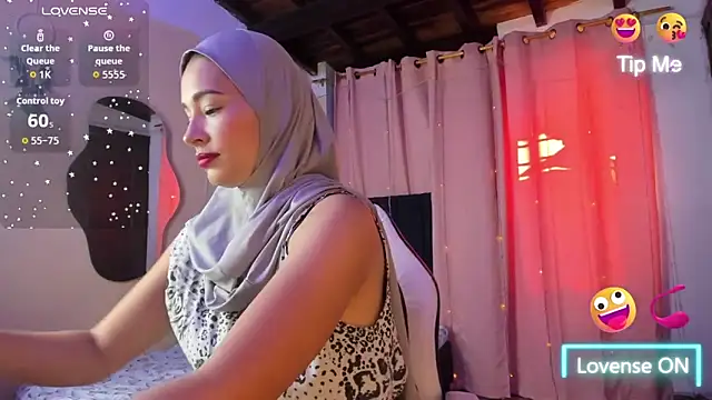 ShanaJamil online show from November 5, 2025, 12:16 pm