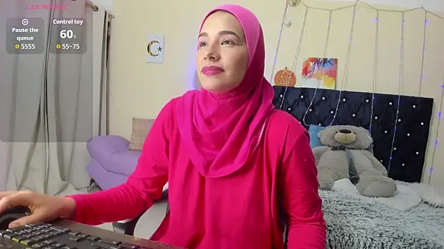 ShanaJamil online show from April 27, 2026, 12:14 pm
