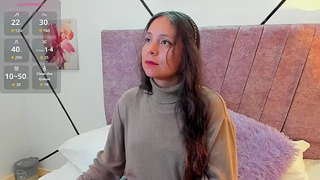 Snapshot of Julieta_Lein chatting on October 3, 2025, 11:57 pm Julieta Lein online show from October 3, 2025, 11:57 pm