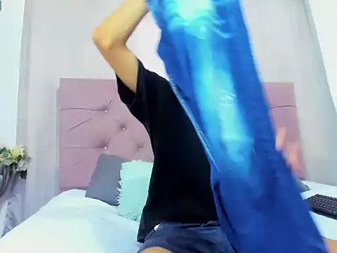 Snapshot of EthanBlackwoodd chatting on October 3, 2025, 7:22 pm EthanBlackwoodd online show from October 3, 2025, 7:22 pm