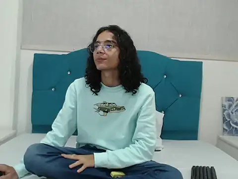 Snapshot of EthanBlackwoodd chatting on October 12, 2025, 8:41 pm EthanBlackwoodd online show from October 12, 2025, 8:41 pm