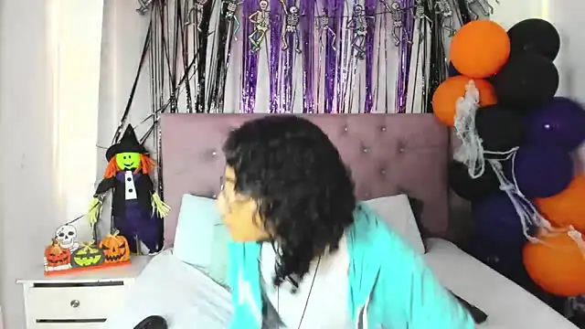 Snapshot of EthanBlackwoodd chatting on October 29, 2025, 8:54 pm EthanBlackwoodd online show from October 29, 2025, 8:54 pm