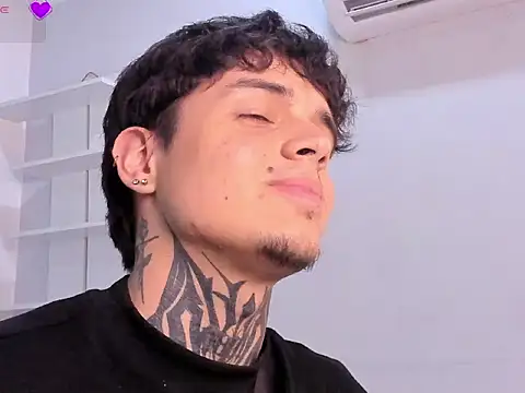 Declan-Fox online show from February 6, 2026, 3:55 am