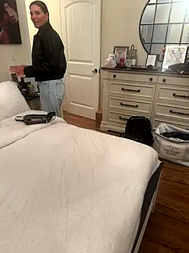 3totangox online show from November 27, 2025, 4:47 am