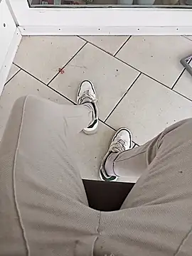 Snapshot of fullystroked chatting on October 21, 2025, 11:55 am fullystroked online show from October 21, 2025, 11:55 am