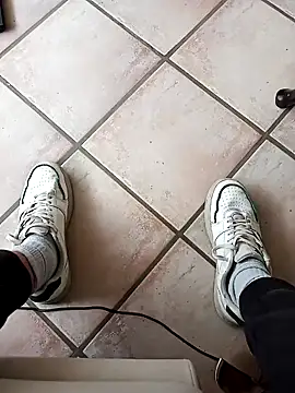 Snapshot of fullystroked chatting on October 24, 2025, 9:49 am fullystroked online show from October 24, 2025, 9:49 am