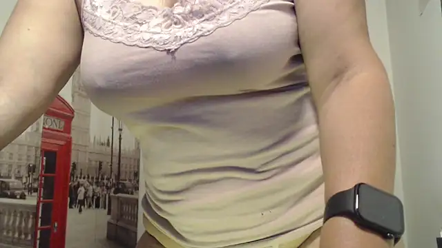 Alejandra mature online show from September 12, 2025, 10:54 pm