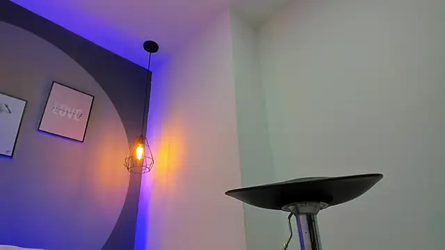 Snapshot of selena_monroy chatting on October 4, 2025, 12:03 pm selena monroy online show from October 4, 2025, 12:03 pm