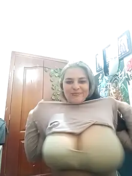 Rose Jessy online show from September 12, 2025, 5:57 pm