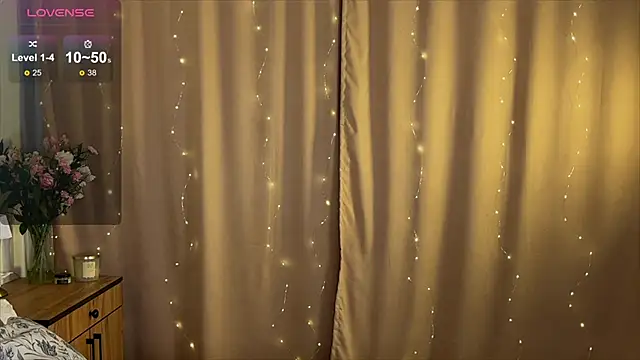 Amelia Ray  online show from December 19, 2025, 5:47 am