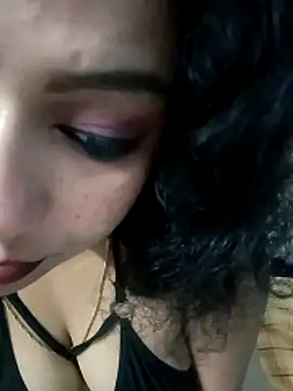 Deliciouskimi online show from January 5, 2026, 6:44 pm