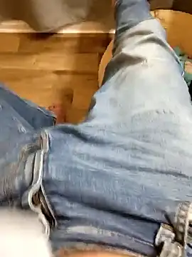 im a cuntlover too online show from September 12, 2025, 6:08 pm