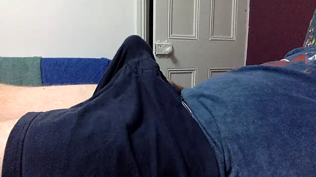 Snapshot of tdjw92 chatting on February 16, 2026, 9:00 pm tdjw92 online show from February 16, 2026, 9:00 pm